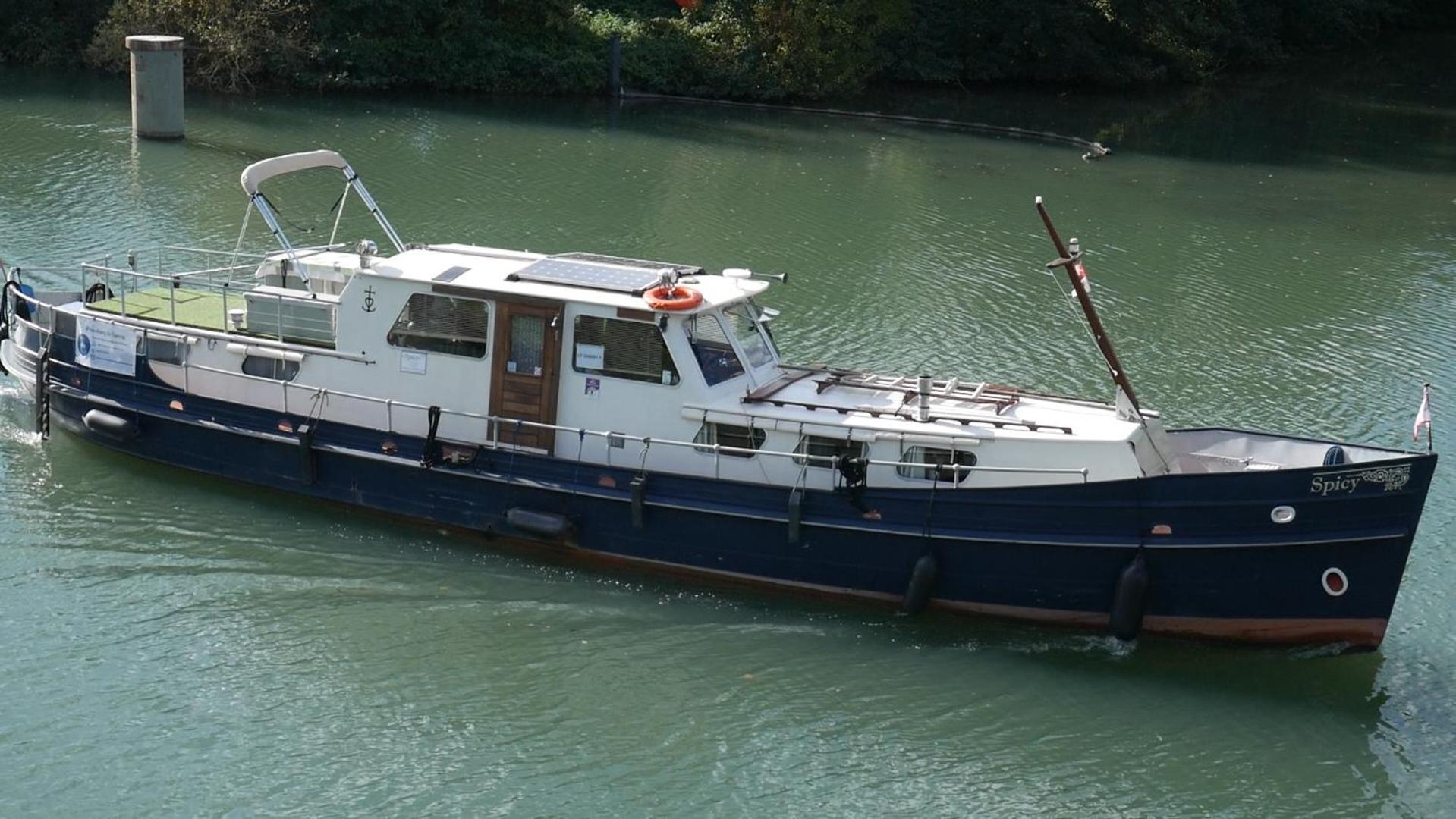 Spicy - Sejour Insolite Sur La Marne Meaux Extérieur photo