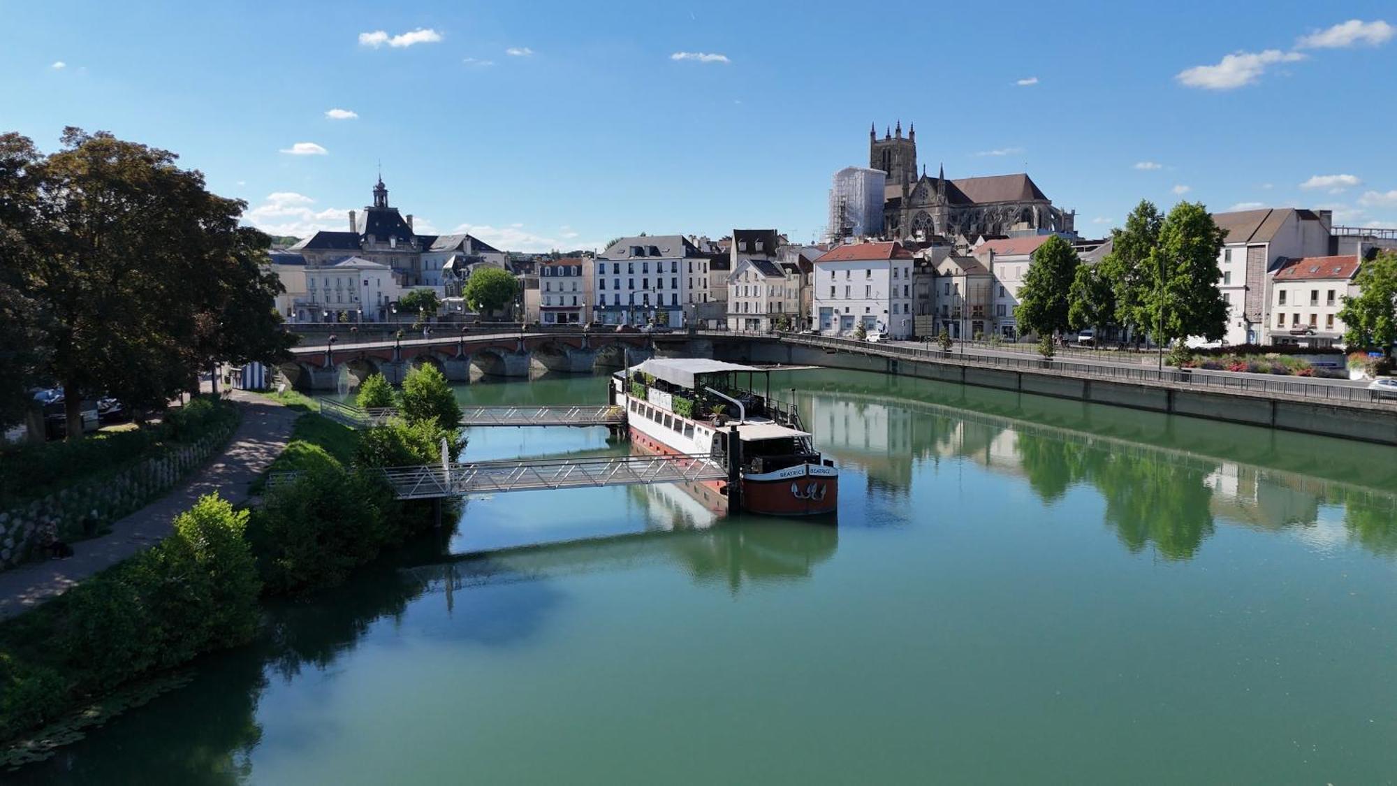 Spicy - Sejour Insolite Sur La Marne Meaux Extérieur photo